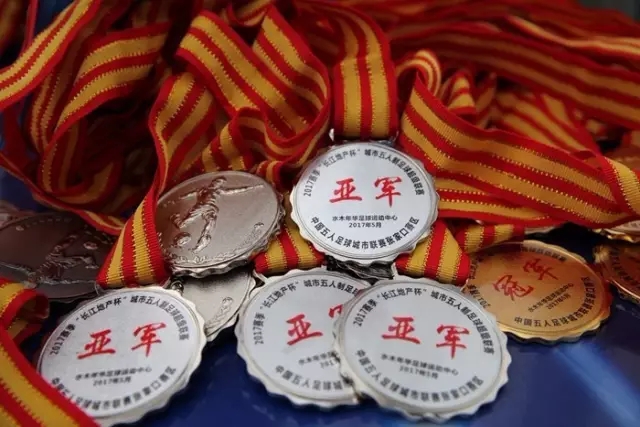 湖人官宣又签一名后卫 上赛季战湖人狂砍23+17